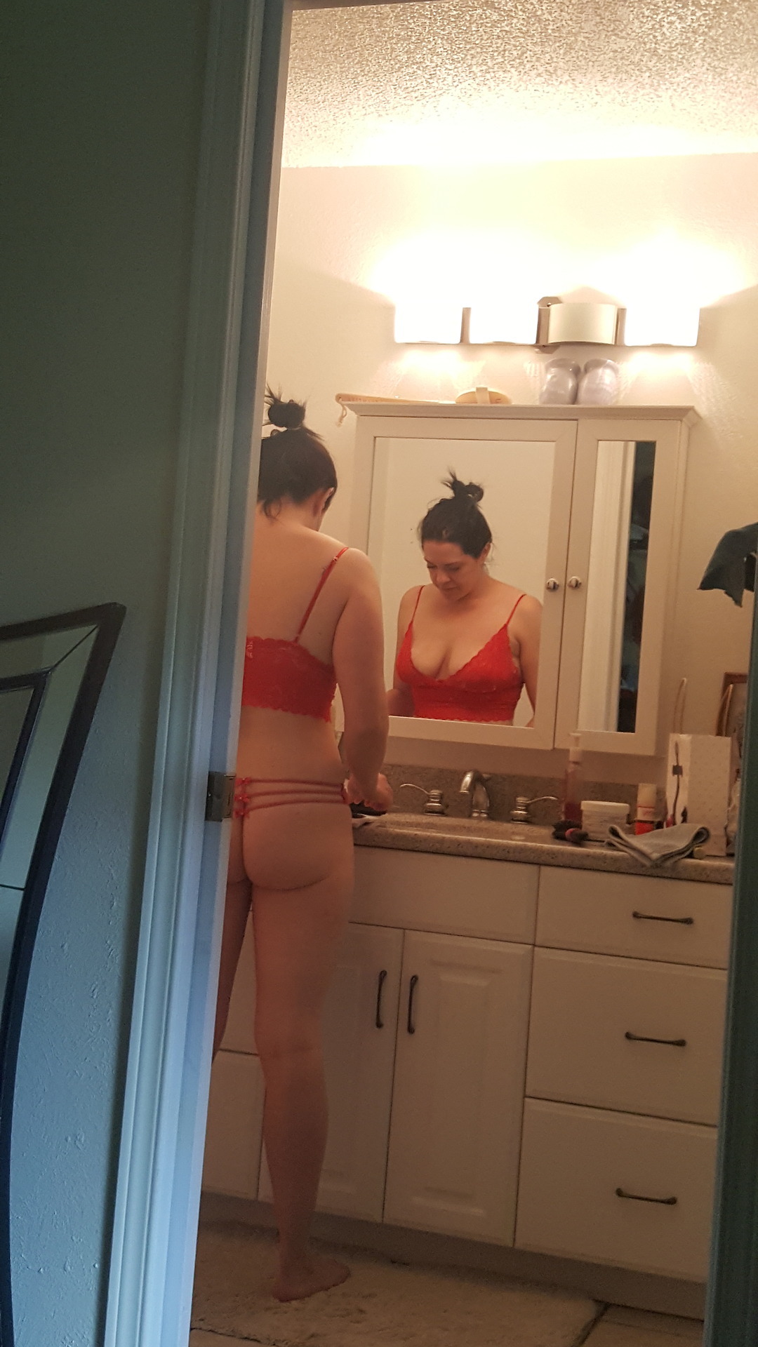 cph1812-blog-blog-blog-blo-blog2:  Here is the full set of my sexy Mormon wife Diane