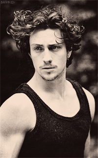 Porn Pics entranceshiya: Aaron Johnson | more on my