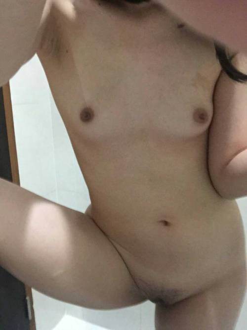 show-me-your-figure: My precious little asian pussy just for you to see and fantasize!!! @realnaught