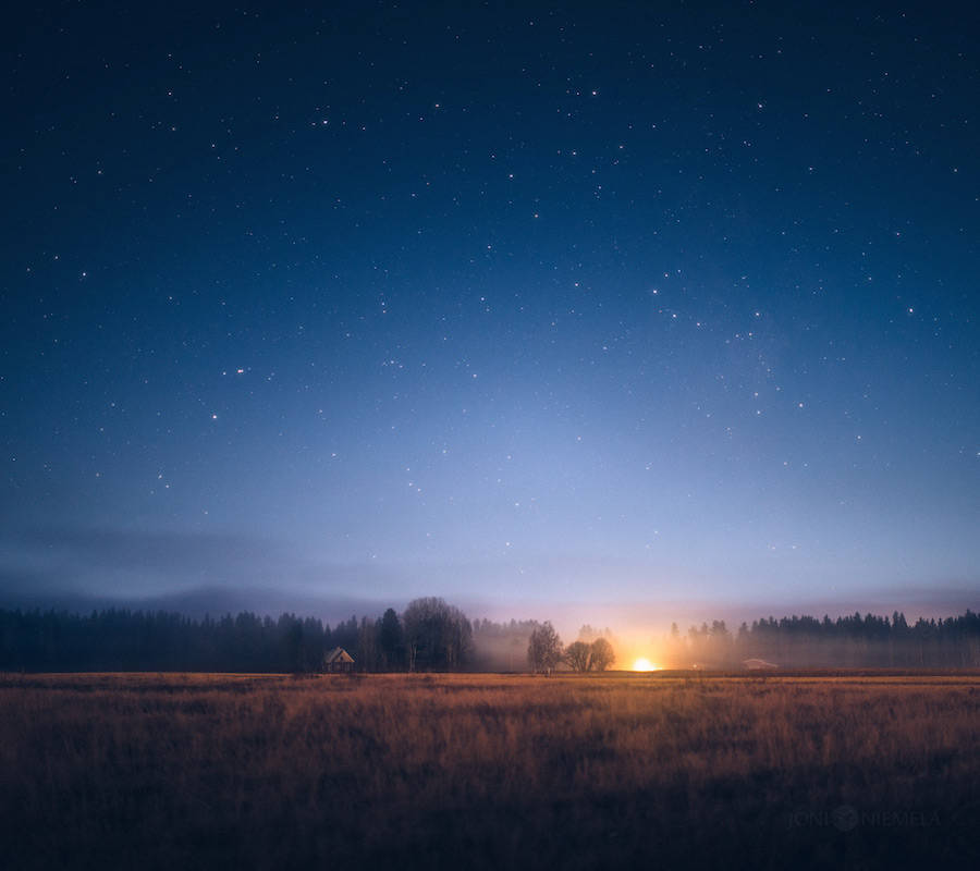 laatteenightthoughts:  archatlas:  Night Sky Joni Niemelä   Breathtaking 😍