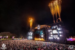 edm-scene:  Ultra Chile 2015