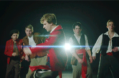 empty-chairsatempty-tables:maevewelch:Scream and Shout + Les Misérables Parody (x)…………………….what