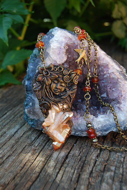 moonchakra:goddess-river:  oliviatheelf:  ☮ButterflyMountainʚϊɞ  ☽ ⁎ ˚ * ☀ The goddess garden ✵ ⁎ * ☾  💎Find your inner peace💎
