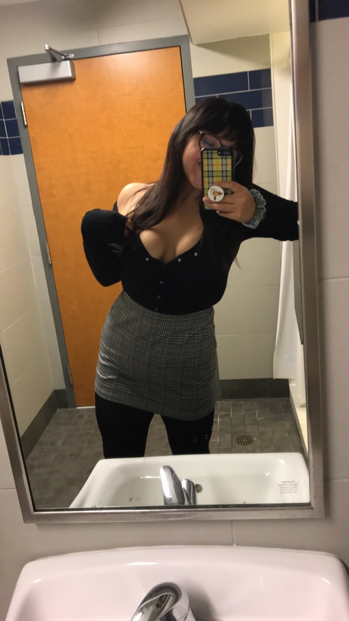 youremycupoftee:  In case anyone was curious about my outfit today😊