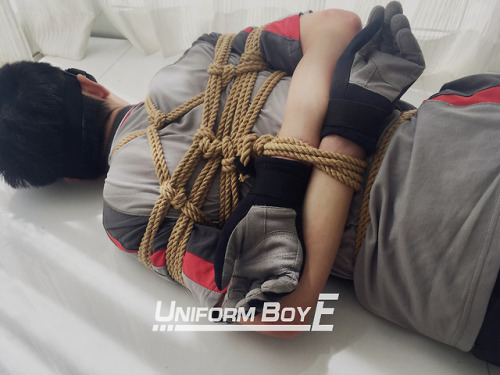 uniformboy-e: 快遞員小E奇遇記 -Adventures of  courier boy E. -宅配便の少年Eの冒険を送る。 ★下載PDF觀看全集25圖 -Download PDF to