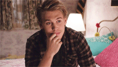 dsvefranco:  The Carrie Diaries S2E09 + Sebastian Kydd. 