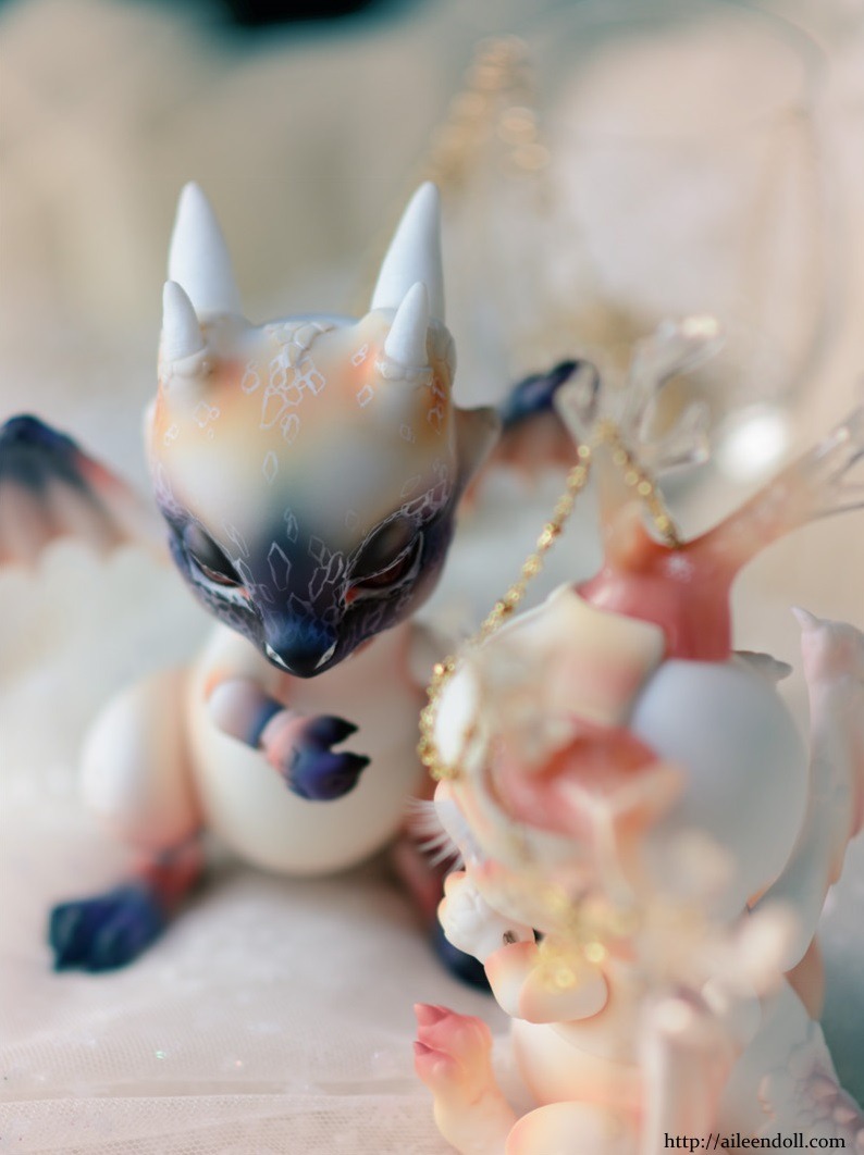 sweetguts:  foxglovetea:  AileenDoll Rot and Ashes  NO 