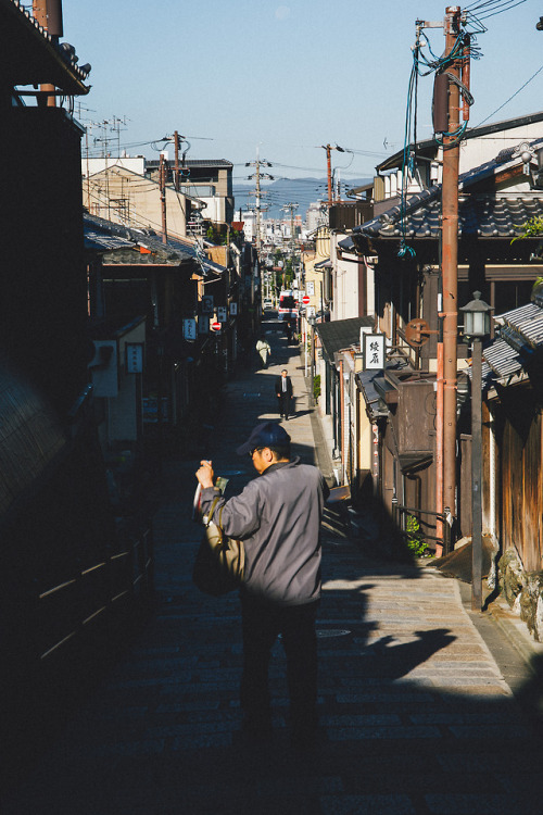 kyoto AM                                                         https://www.instagram.com/wataru51/