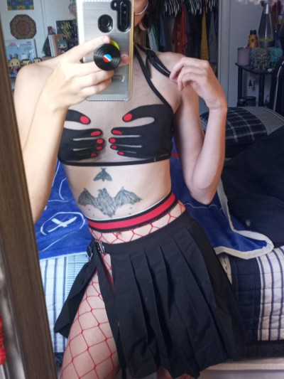 cthulustits:apparently you’re supposed to wear this skirt with something underneath??? but they didn’t specify what 😳😳😳anyways sub to my manyvids crush for only Ū, or if you prefer you can tip me 🥺😚