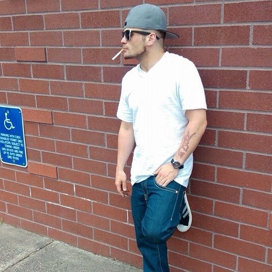 rednecksmoker:  k54321k:  trade   HUMMMMMMMMMM!!!! REDNECKSMOKER.TUMBLR.COM