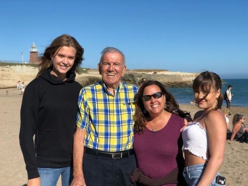 deleonraider: The girls with Tata. #santacruz