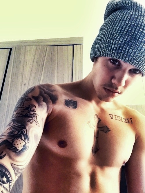 biebergasmcentral:  http://biebergasmcentral.tumblr.com