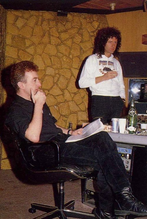 onegoldenglance: Queen at Mountain Studios in Montreux, Switzerland during recording sessions for &l