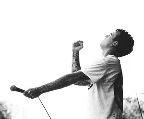 unfamiliar-reflections:   Joel Birch / The Amity Affliction By Danny Todd 