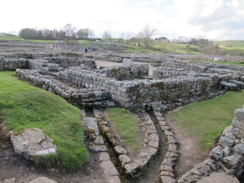 wishfulthinkment:Hadrian’s Wall, Britain.www.britainexpress.com/History/Hadrian’s