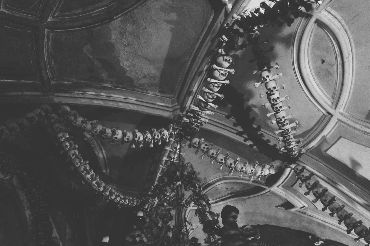 nikki-abbate:  The Sedlec Ossuary.