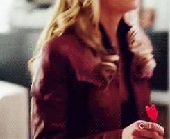 zephyroh:Remember that time Emma tried to throw a dart and failed miserably?