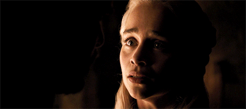 quellfalconer:“What, what, what, WHAT!?” the actress recalls thinking. “Because it comes out of f—ki