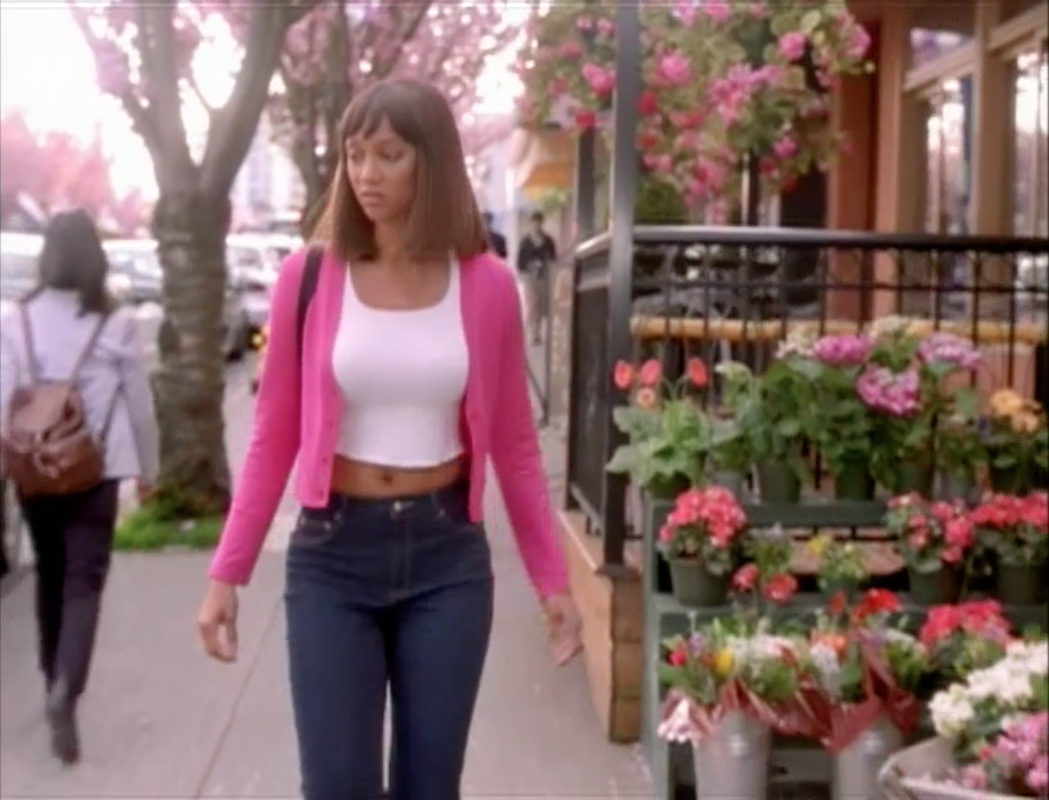 anangstyblackgirl:  Pretty sure she wore every color in this movie and slayed all