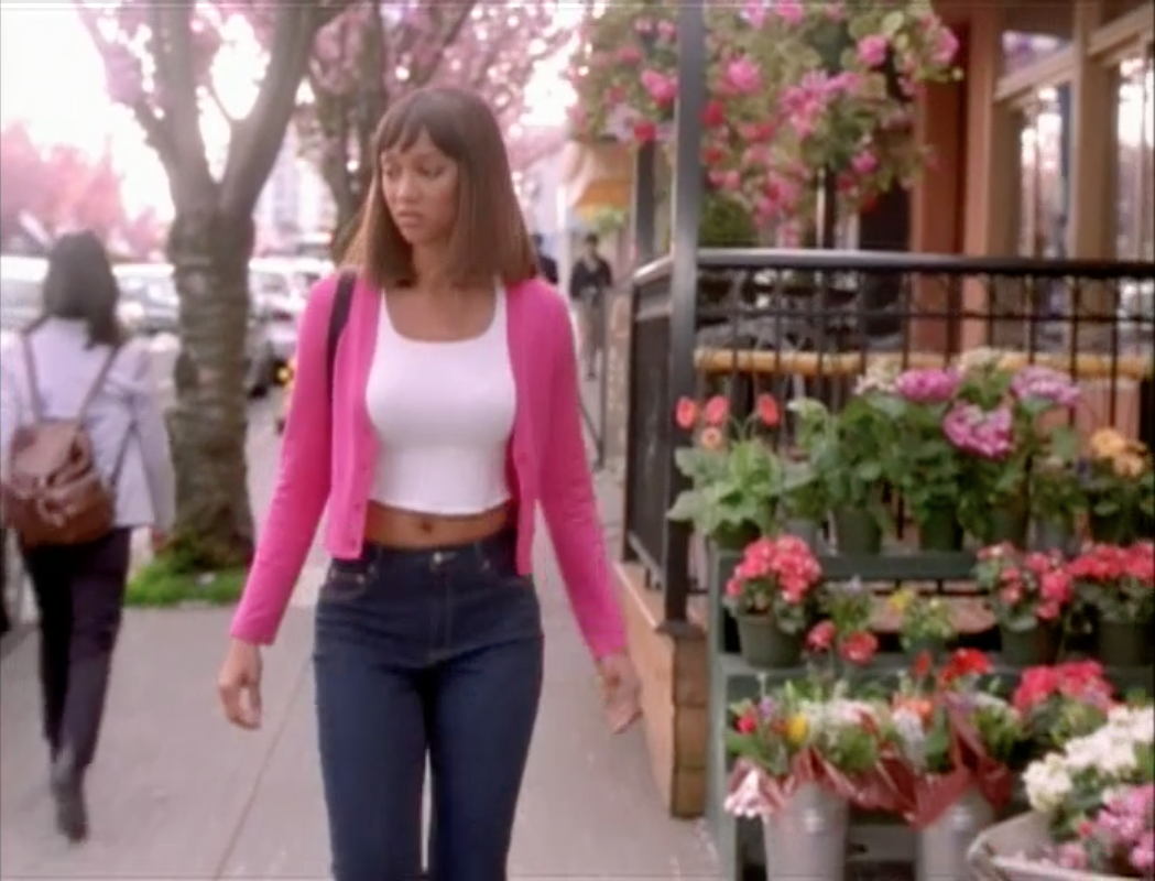 anangstyblackgirl: Pretty sure she wore every color in this movie and slayed all