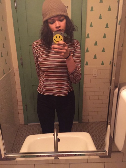 euo:  I call this look: I didn’t sleep one minute last night and I’m too tired to put on makeup or breathe