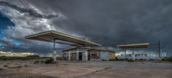 destroyed-and-abandoned:  Gas Station in Two Guns, AZ Source: Another_Random_User (reddit)