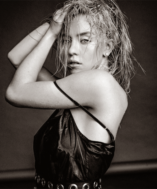 sydneysweeneysource:  SYDNEY SWEENEY.ph. Damon Baker.