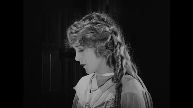 Mary Pickford in 'Stella Maris' - Marshall Neilan - 1918 - USA