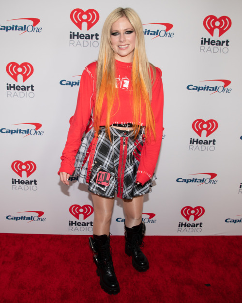 picsforkatherine:Avril Lavigne at iHeartRadio ALTer EGO 