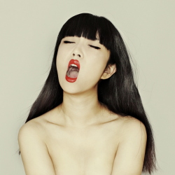 superbestiario:  zhao bing bin sister #2