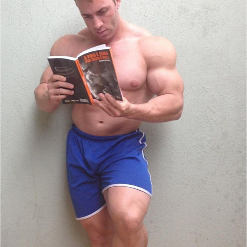 bigmalepecs:  Thiago Lins 