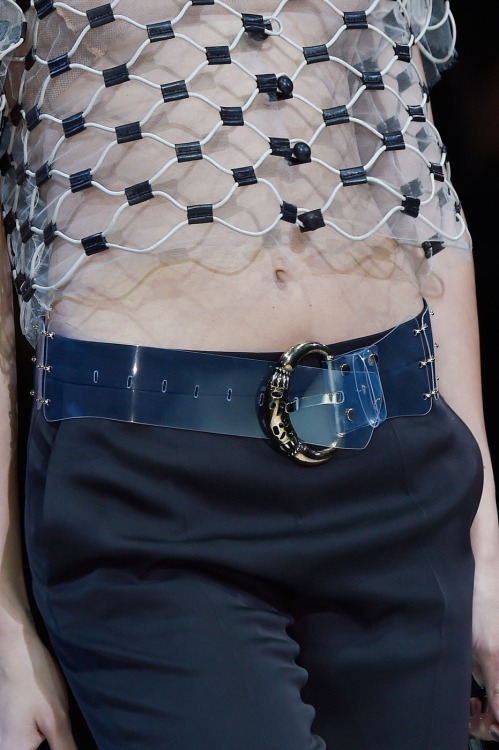 fatalscroll:  Giorgio Armani S/S 2015 RtW @ MFW 