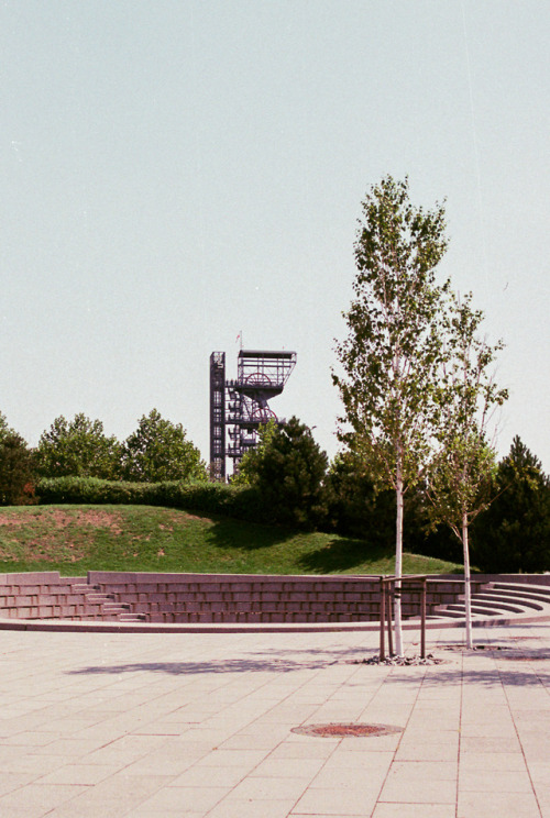 silesian aesthetics: katowicekodak ultramax 400nikkor 35mm f/2D