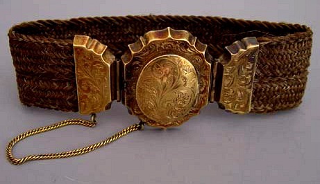 inkfromtheoctopus:Hair bracelet with etched design locket.Late 19th century.