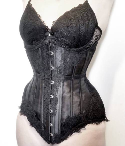 Black satin and mesh underbust corset with French Alençon lace made for and worn by the lovely @viol