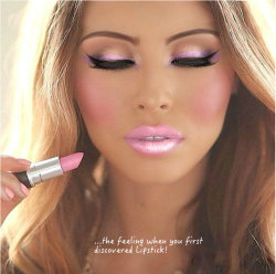 jaynelovesdick:  don’t you want to wear makeup all day longyou can when you live as a sexy and horny girlsissy-maker:Sissy-Maker   Where Boys become Girls
