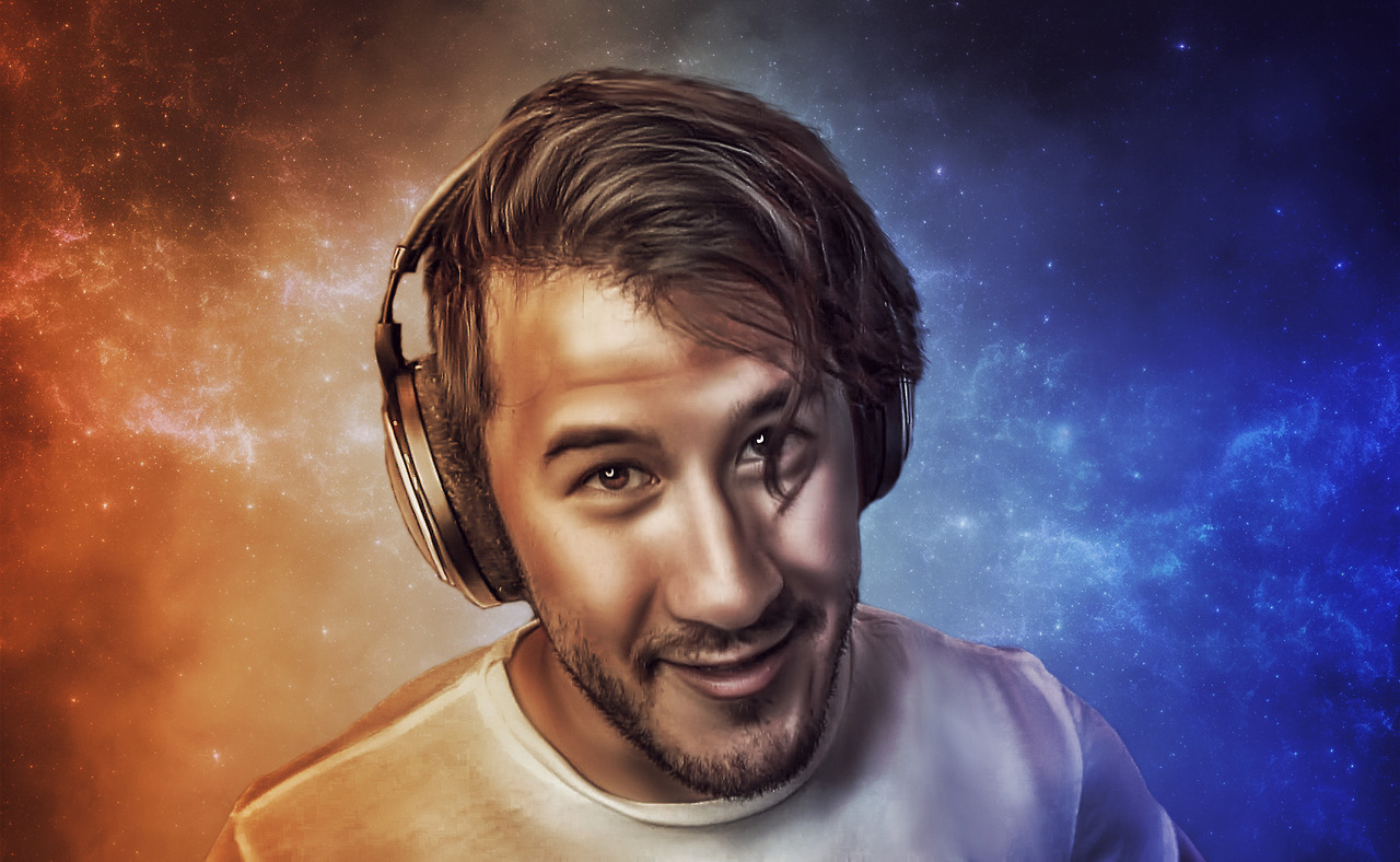bekadmfb:    Nebula boyI love the orange and blue in Mark’s background! I’ve