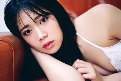 soimort48:  「EX (イーエックス) 大衆 2018年11月号」 奈良未遥  https://www.amazon.co.jp/dp/B07H62PHK1/