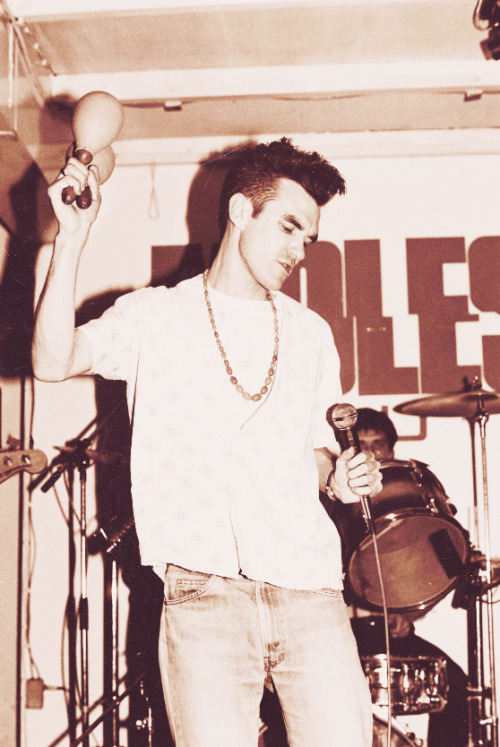 cureth:  morrissey // bath moles club 1983 