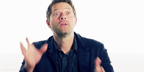 casblackfeathers:Misha failing catching the paper airplanes (x)Hes so fucking adorable I just can&rs