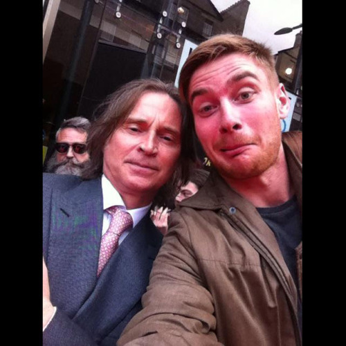 robertcarlyledaily: Robert Carlyle with fans at Edinburgh International Film Festival [x][x][x][x][x