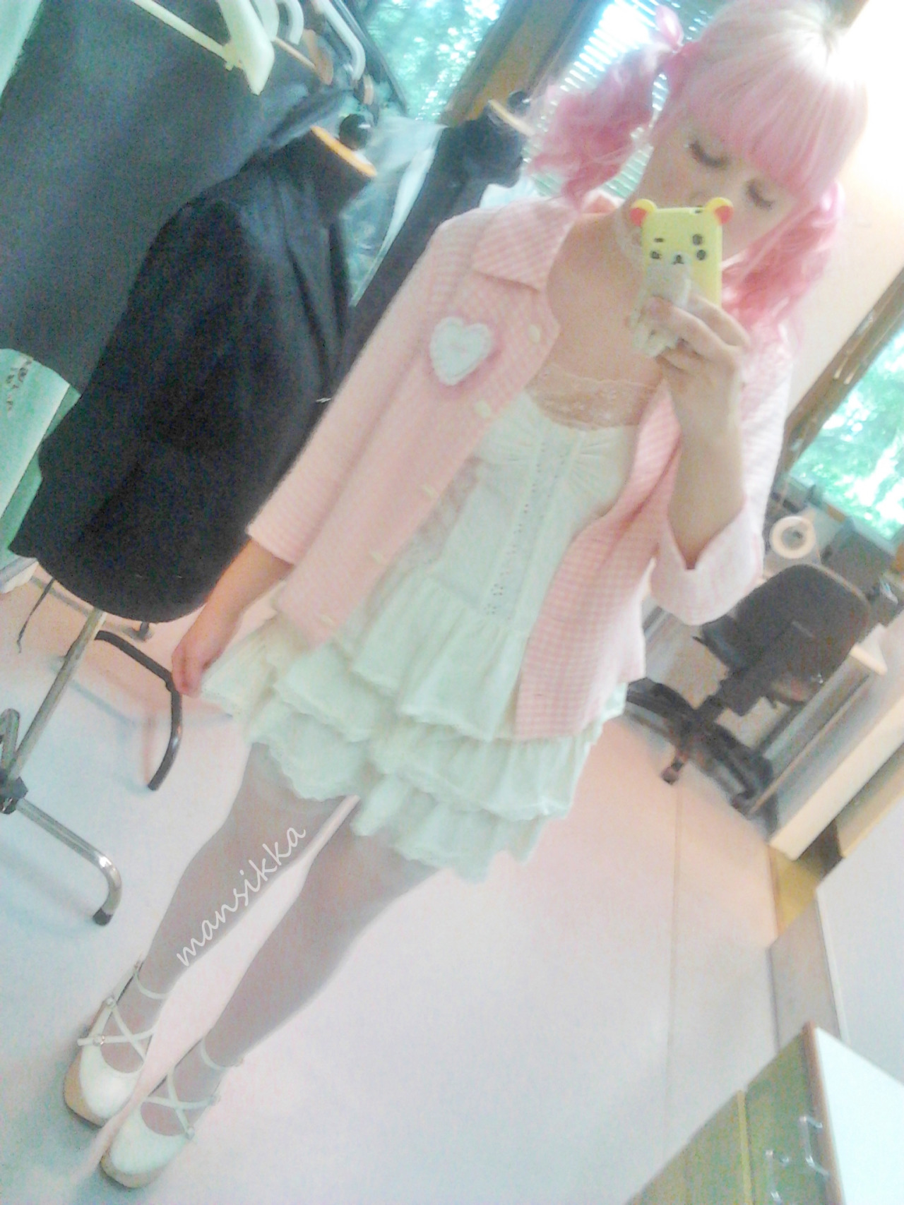 mansikka:  The pic is kinda blurry but I really liked this outfit from Friday! ’