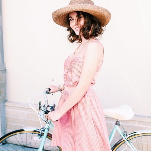 ottawavelovogue:  Summer #bikestyle