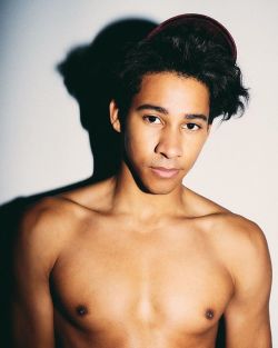 itsalekz:  Keiynan Lonsdale  