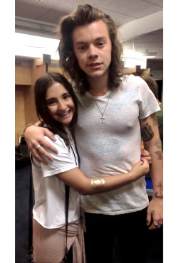 haroldmadness: d.lilah: when Harry’s hand