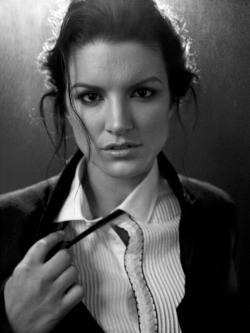 neueregel:  Gina Carano