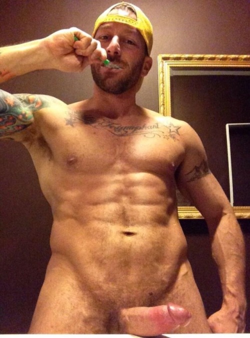 gdates-eu:  mystraightfriend:  Mystraightfriend.tumblr.com  Thick dick 