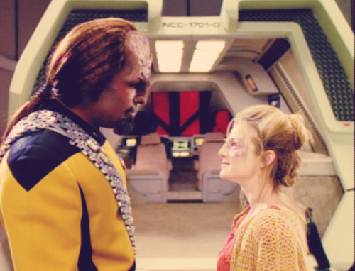 ekjohnston:pixiedane:Star Trek Advent CalendarDay 12 | Most Missed Characterwho dies or disappears 