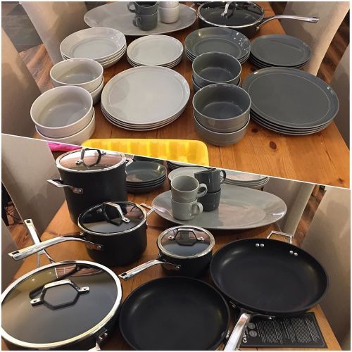 When the wife wants new plates, bowl, pots and pans. And the husband has OCD 😂😍 @crateandbarrel @williamssonoma #moneygoespoof