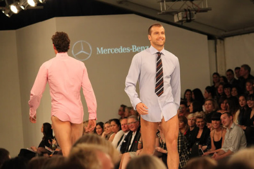 formalslapstick:I like this kind of fashion show